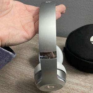 Beats Wireless Headphones